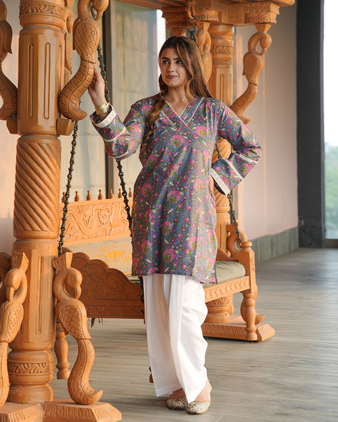 ALIZEH - Floral Printed Straight Kurti