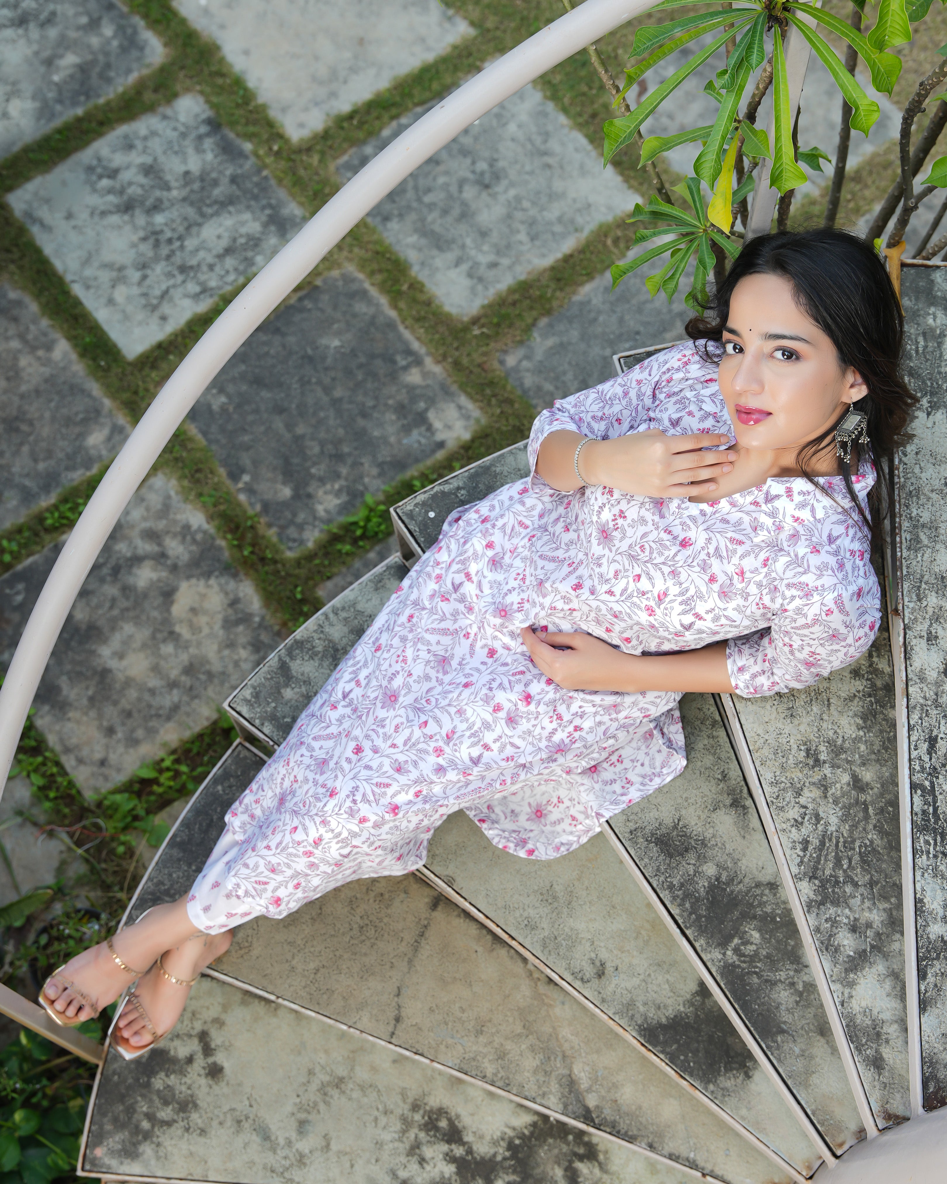 MEERA - White & Pink Floral Printed Cotton Kurta Set