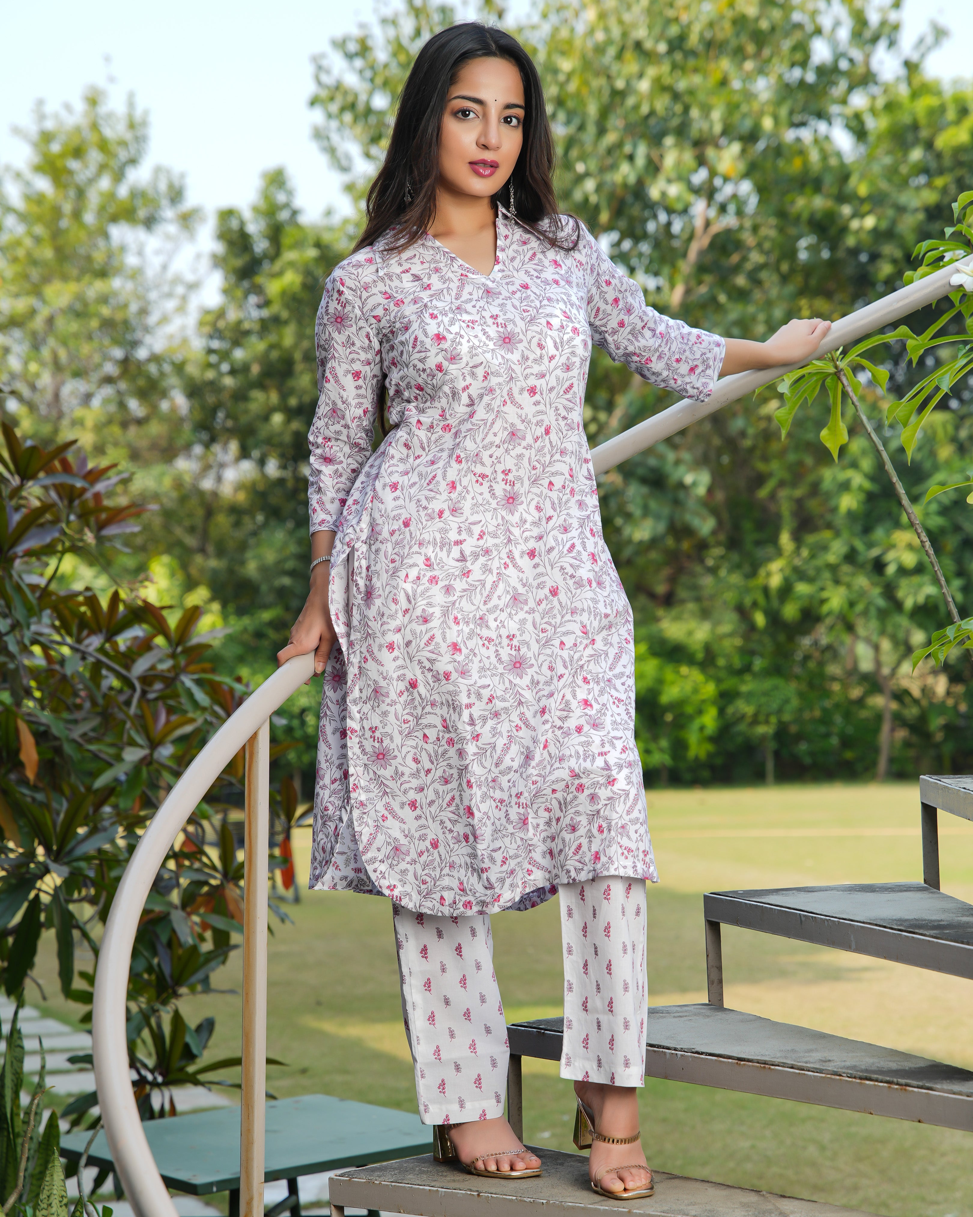 MEERA - White & Pink Floral Printed Cotton Kurta Set