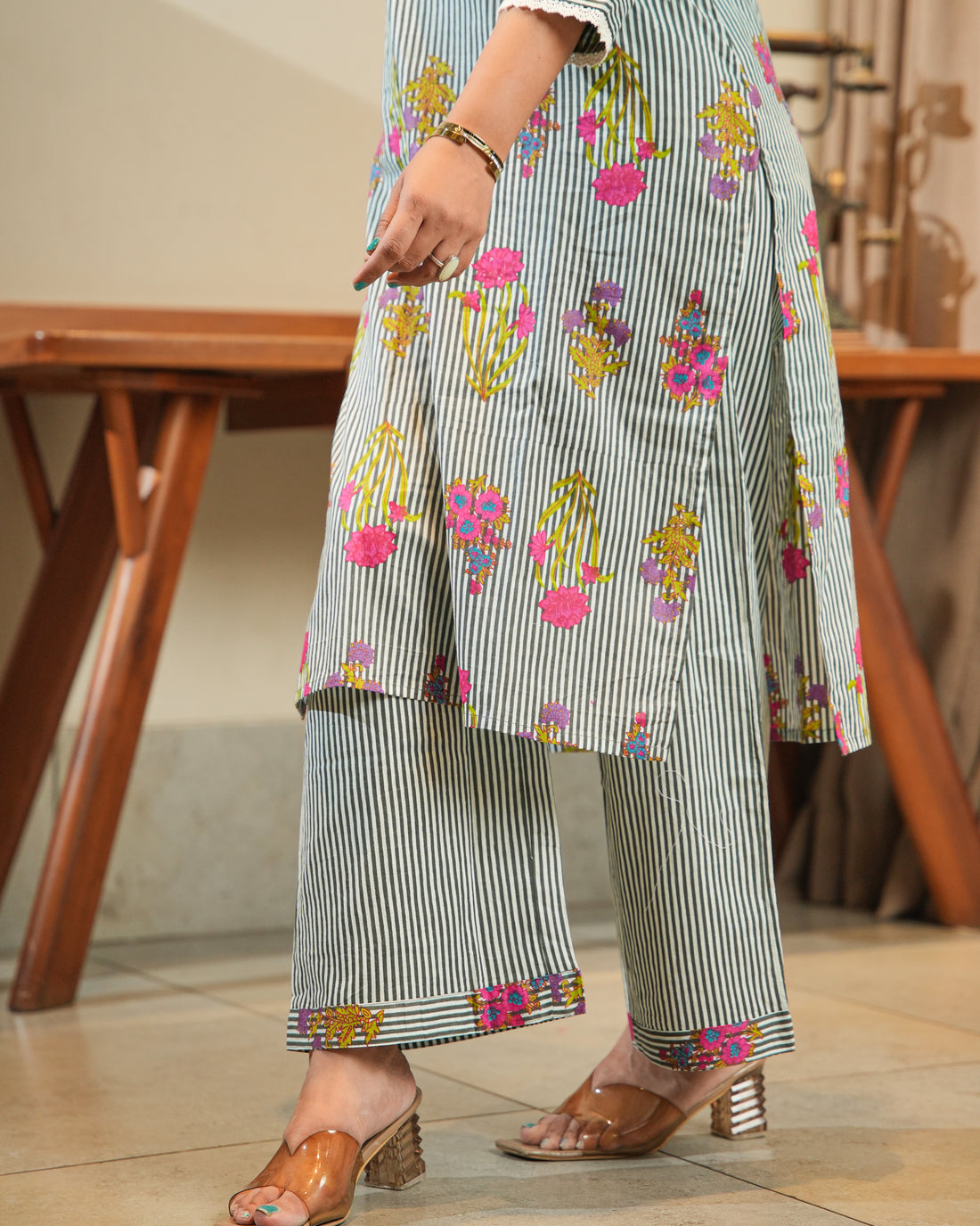 RANI - Striped Grey Floral Printed Cotton Kurta Set