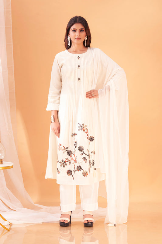 Moonlit Bloom – Off-White Floral Kurta Set in PV Chanderi